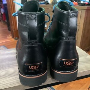 Ugg Men’s size 13 Waterproof Agner boot
